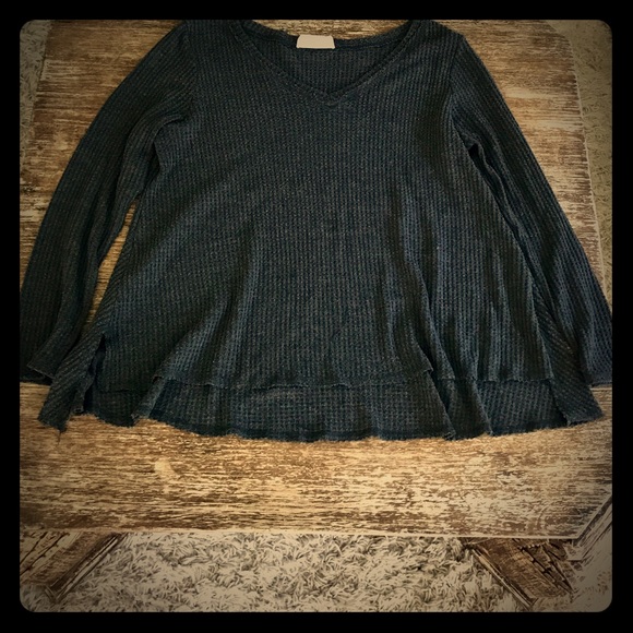 Tops - SINUOUS THERMAL SHIRT ✨✨